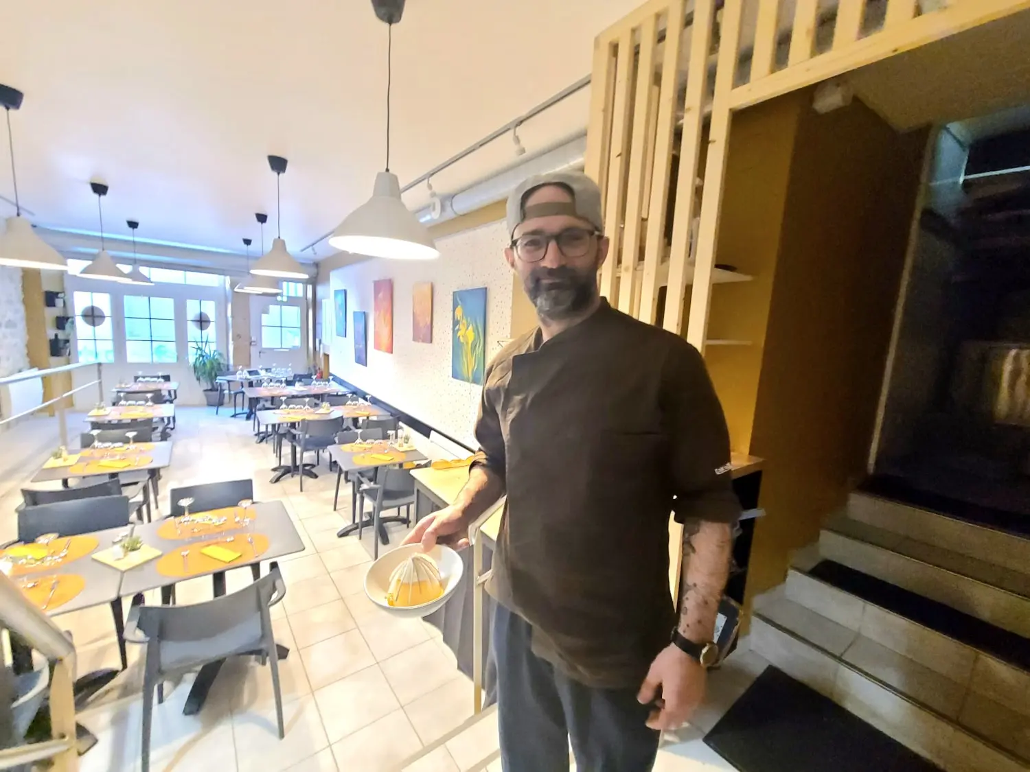 « Le Con Art » : un restaurant au nom singulier ouvre à Foix en Ariège