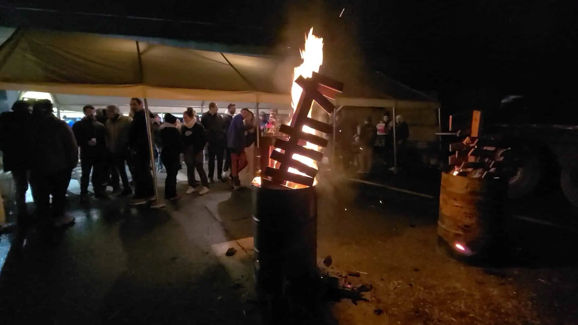 Manifestation des agriculteurs: une voiture folle fonce dans le camps fauchant mortellement une agricultrice