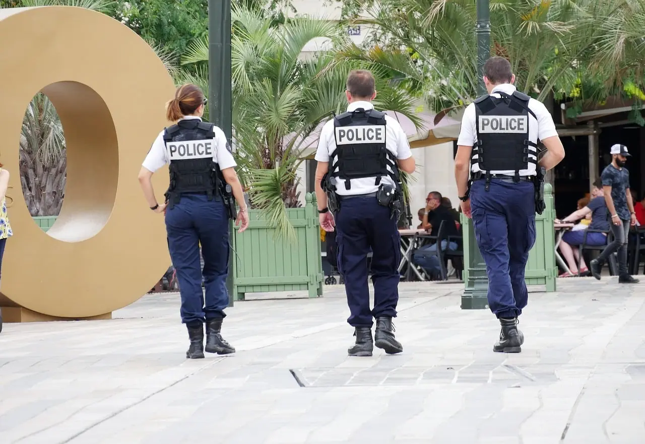 Plus de 14 000 forces de l’ordre supplémentaires dans tous les départements de France durant l’été : On fait le point chez nous