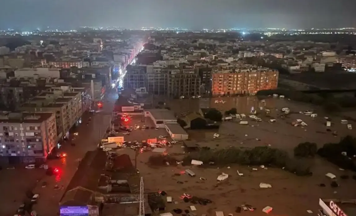 Inondations en Espagne : au moins 72 morts, le gouvernement déclare 3 jours de deuil national