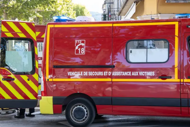 Ariège. Une jeune femme fait une chute de 5m de hauteur en tombant d’un immeuble à Foix