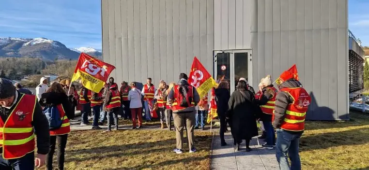 Ariège. Manifestation en cours à la CPAM de Foix : « ce qui se passe chez nous n’arrive nulle part ailleurs »