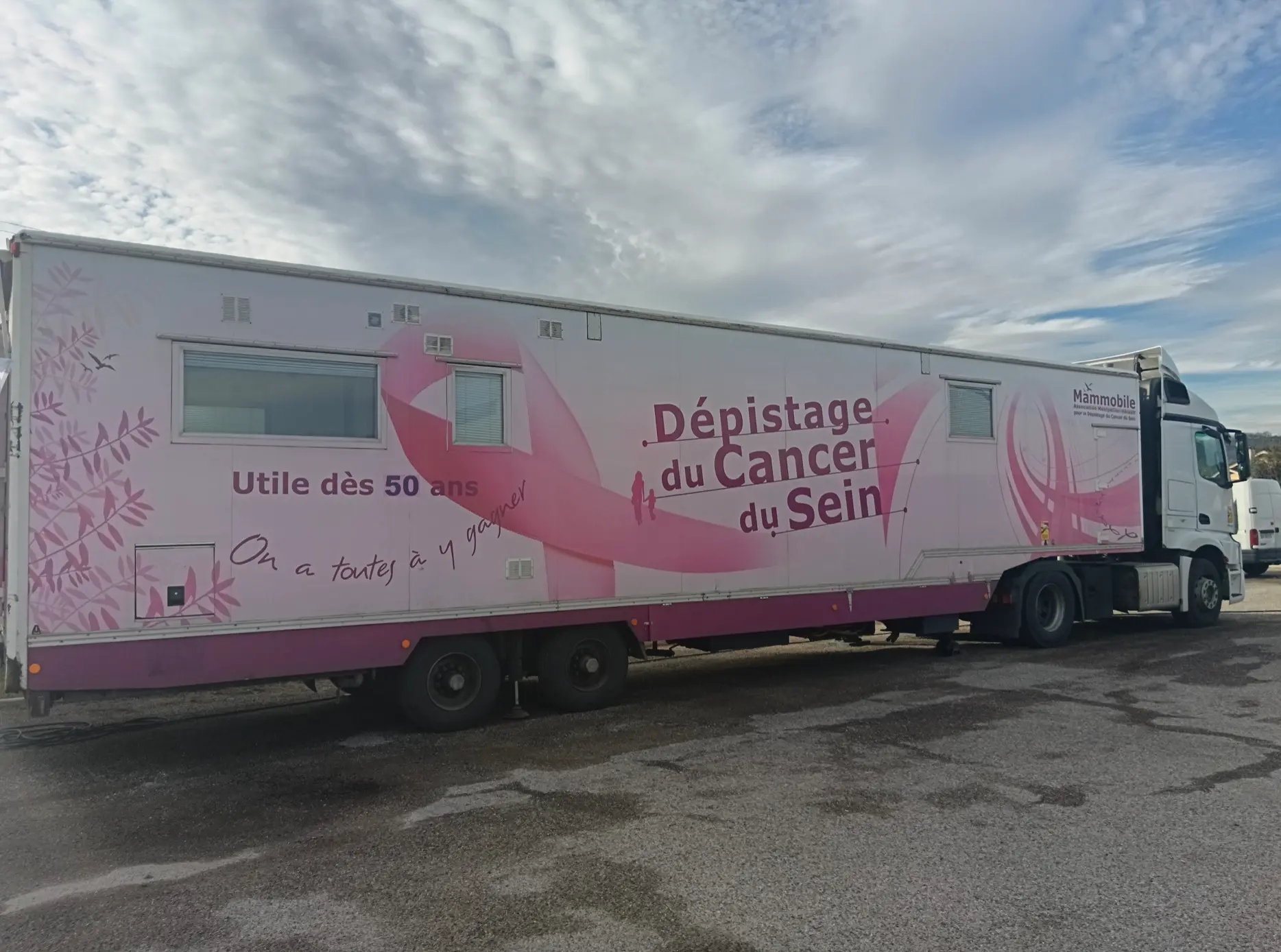 La Mammobile en visite à Pamiers pour le dépistage du cancer du sein