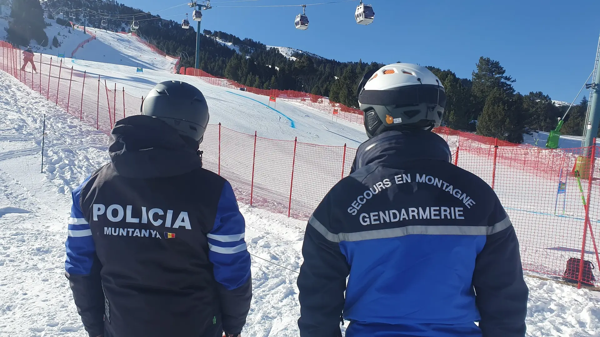 La gendarmerie de l’Ariège fait découvrir ses métiers au public sur les allées de Villote à Foix