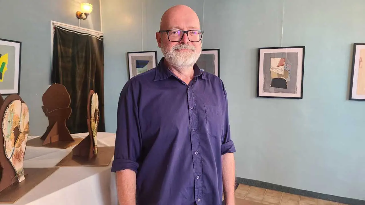 Exposition « Paysages Fracturés, Gueules Cassées » de Justin Jones : une plongée dans l’âme humaine