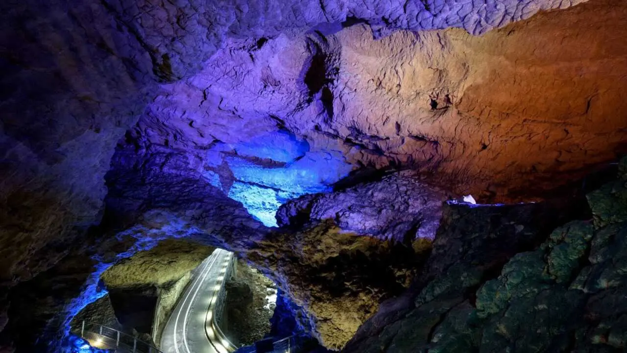 « Ils se filment roulant dans la grotte du Mas-d’Azil »: la gendarmerie mobilisée contre les incivilités routières