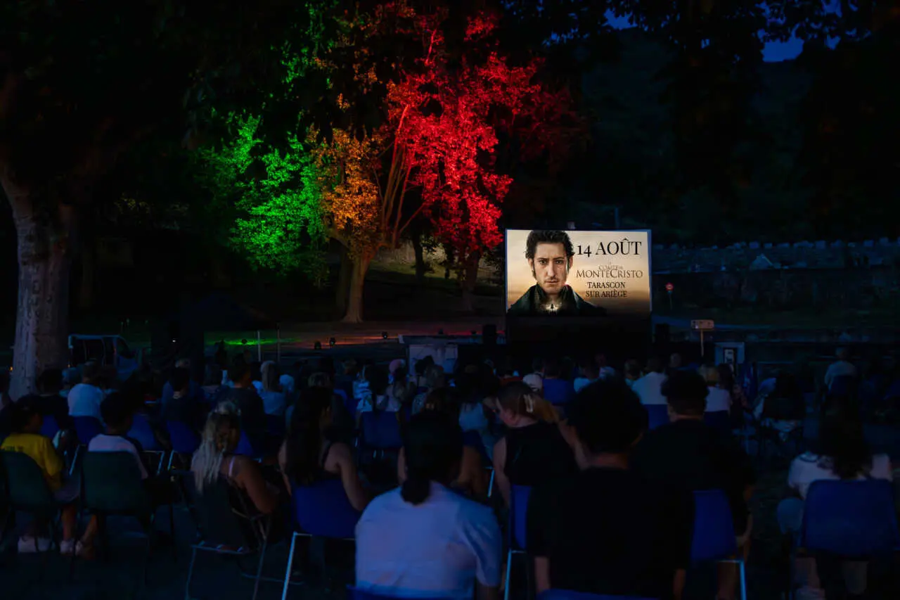 Tarascon-sur-Ariège : le Comte de Monte-Cristo en ciné plein air et combats à l’épée pour la soirée du 14 août