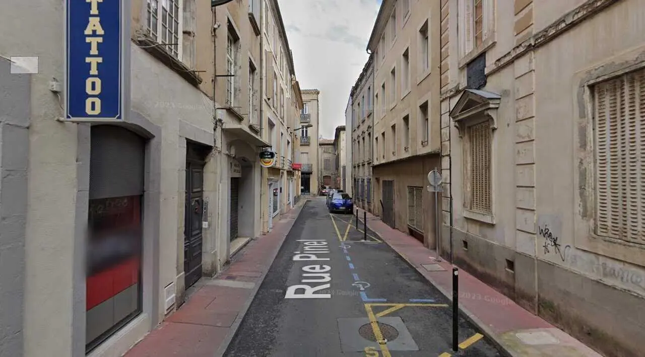 Carcassonne : la rue Pinel s’habille de laine et de couleurs