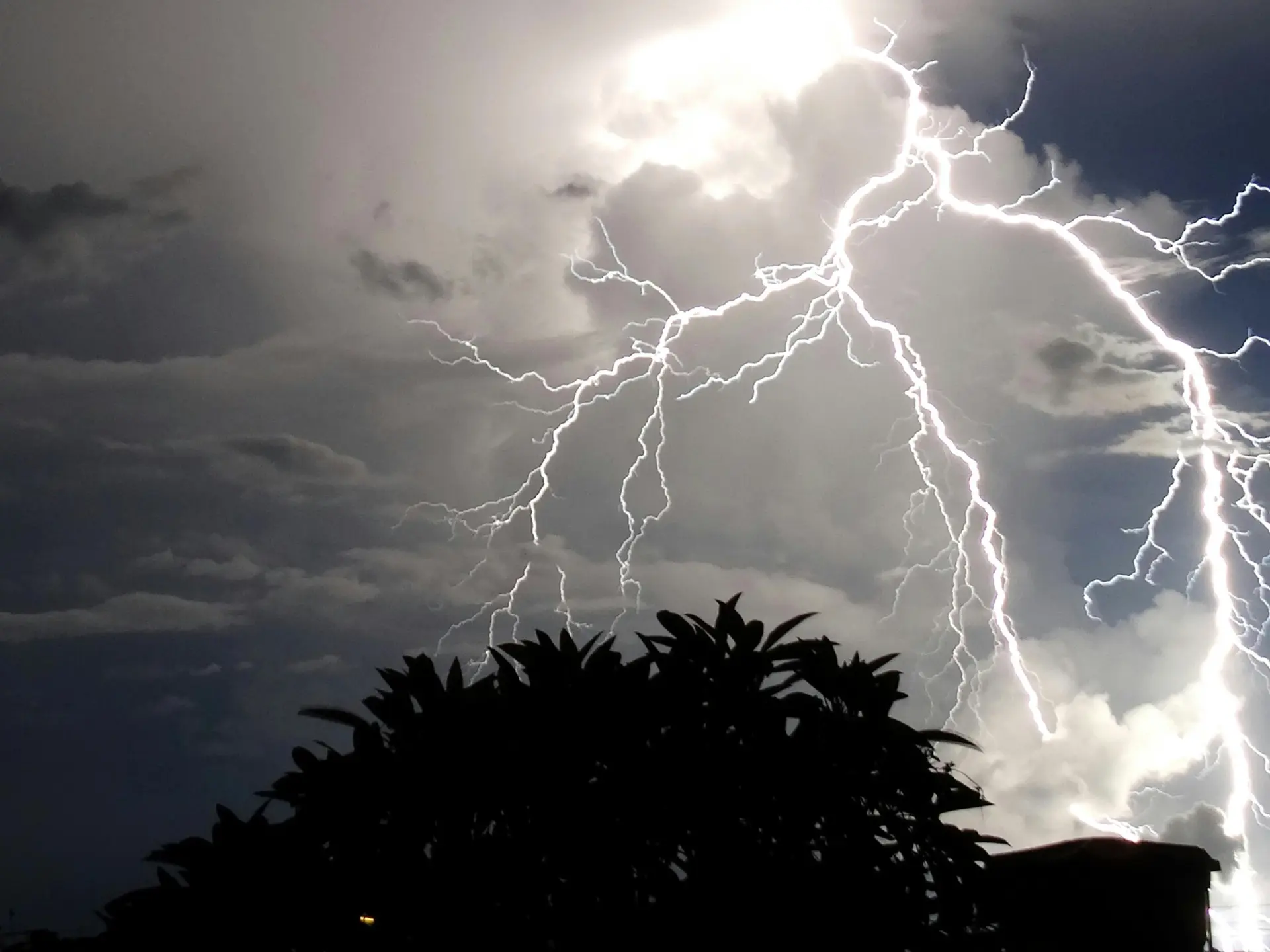 Orages, grêle et fortes rafales : l'Ariège placée en vigilance orange à partir de 16 heures