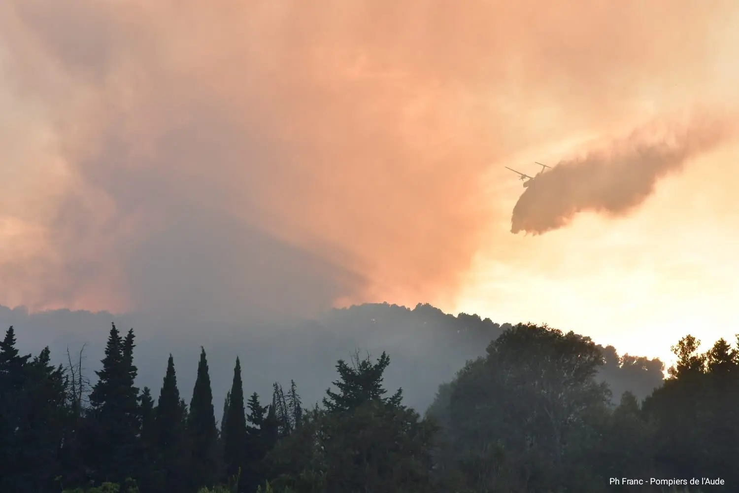 Aude : les sapeurs-pompiers engagés sur un nouveau départ de feu à Villesèquelande