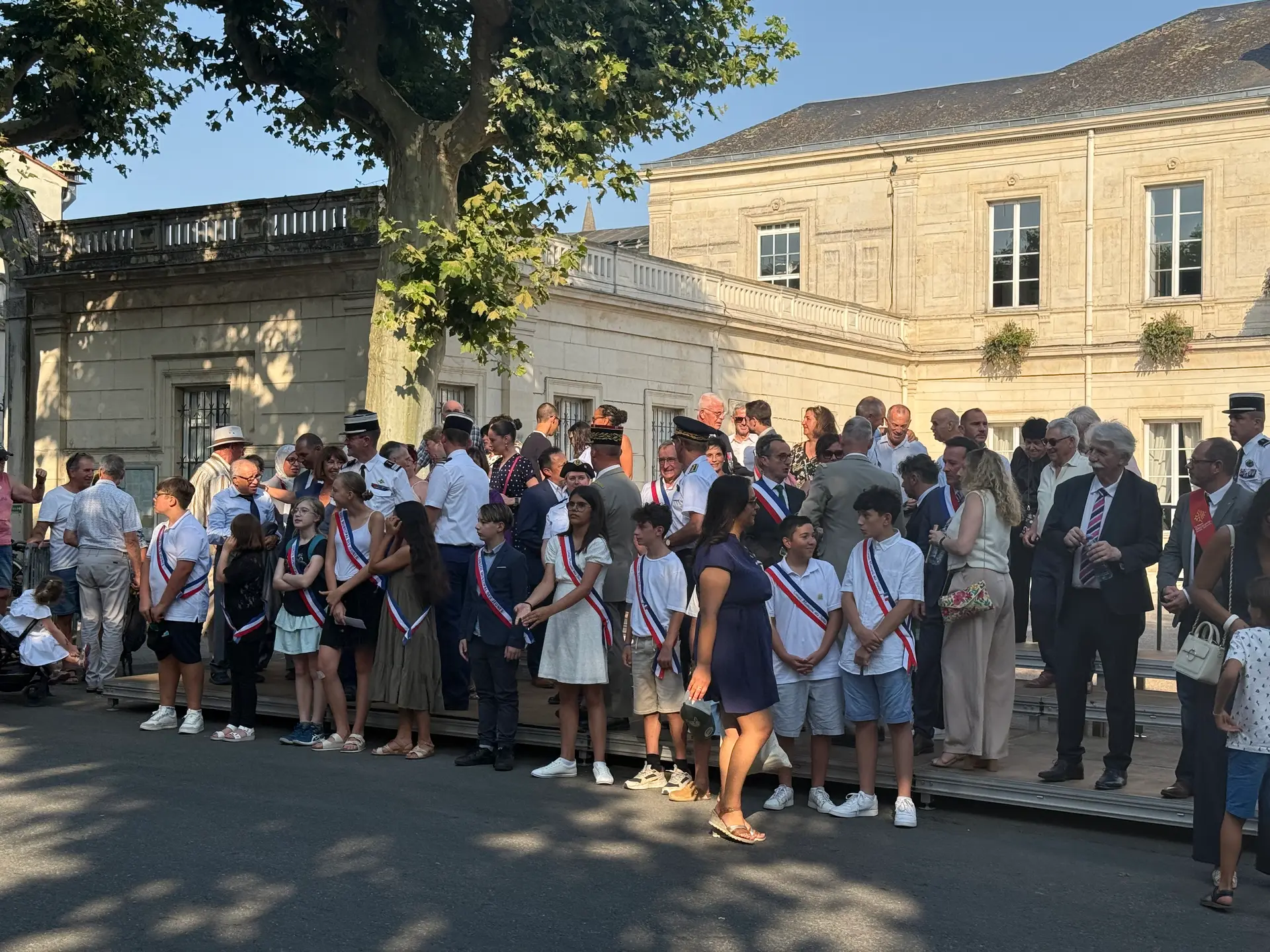 Castelnaudary : le 4ᵉ Régiment étranger célèbre ses 50 ans avec un défilé et un feu d'artifice