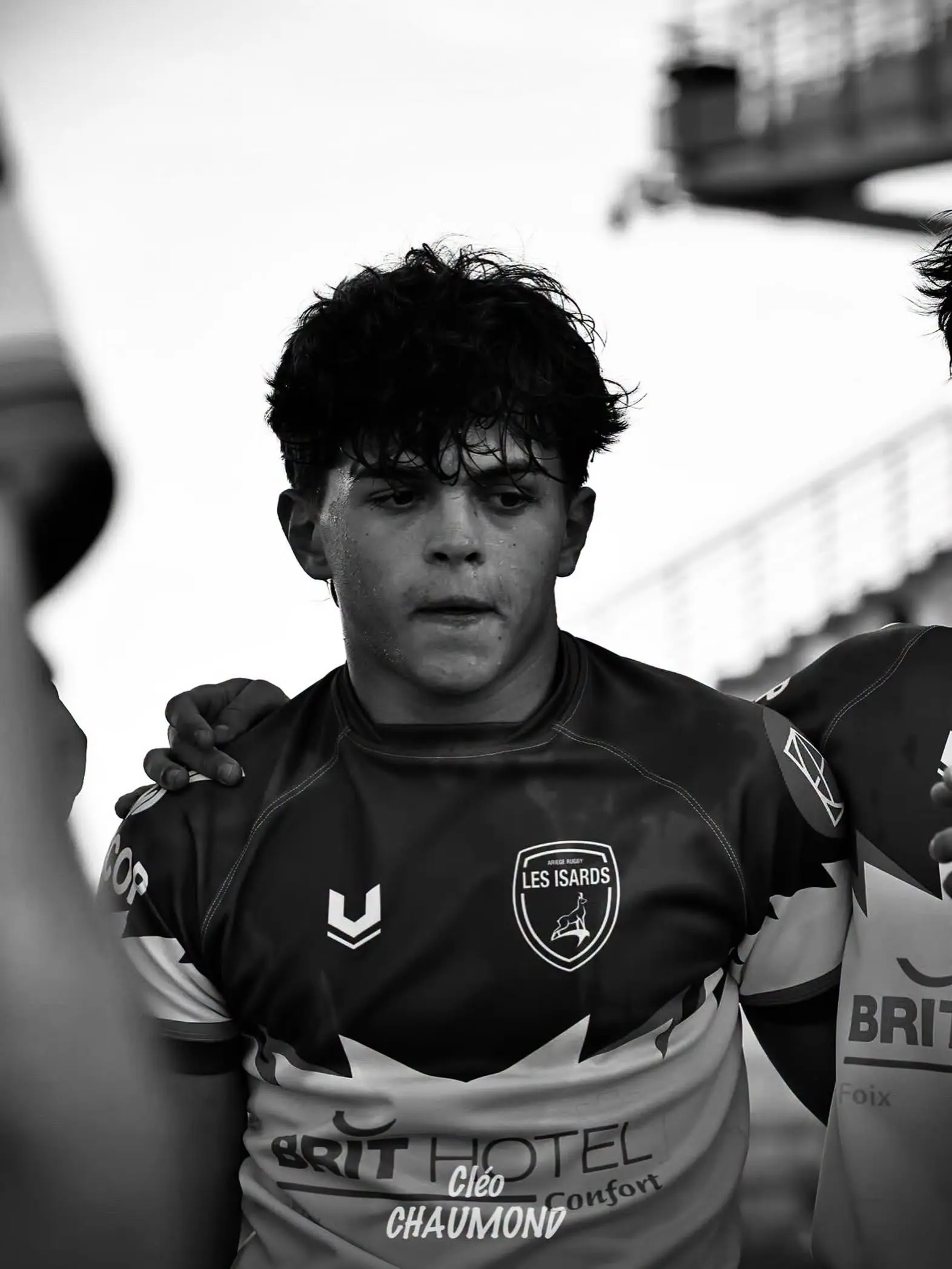 Ariège : la mort d'un jeune rugbyman de 19 ans suscite une vive émotion, les hommages se multiplient