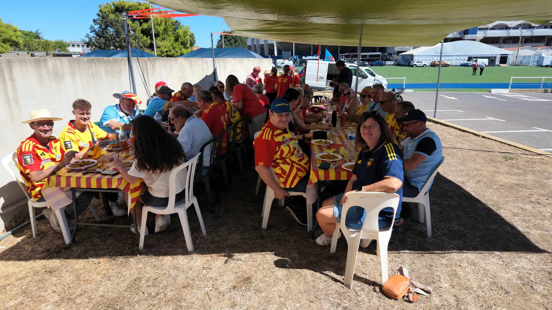 L’USAP s’impose face à Castres : une journée de fête avec la Peña Munt y Mar